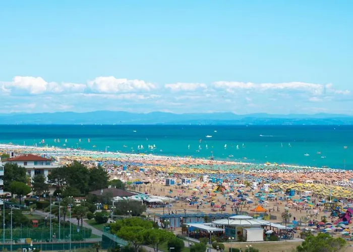Seafront Luminous Flat In Bibione-beahost Apartamento