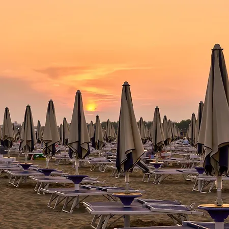Seafront Luminous Flat In Bibione-beahost * Bibione
